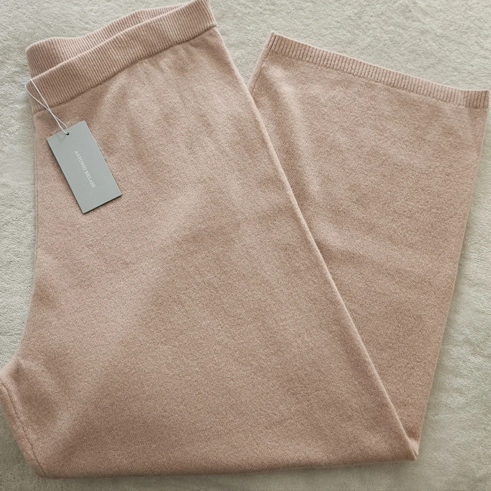 100% Cashmere Antonio Melani Wide Leg Pull On Pants: Color-French Rose: Size- XL